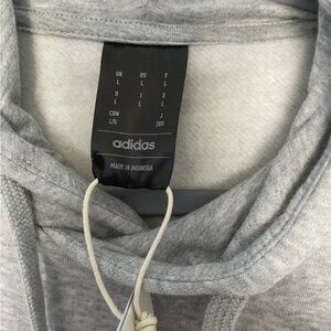 NWT Men’s Adidas Hoodie with Kangaroo Pocket Heather Gray Pullover